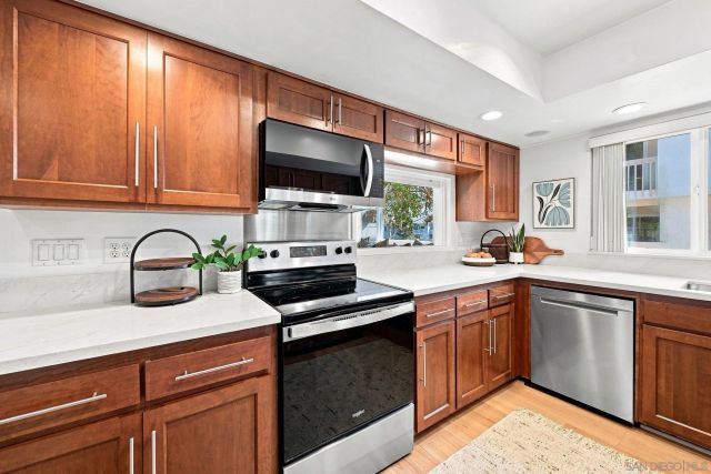 3982 La Jolla Village Dr, La Jolla, CA 92037