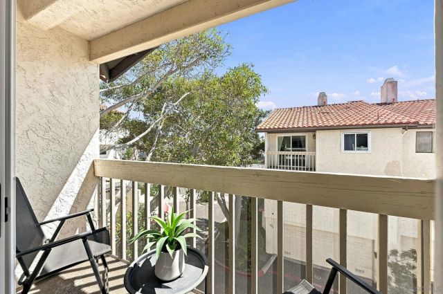 3982 La Jolla Village Dr, La Jolla, CA 92037