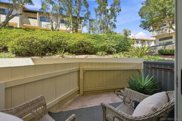 3982 La Jolla Village Dr, La Jolla, CA 92037