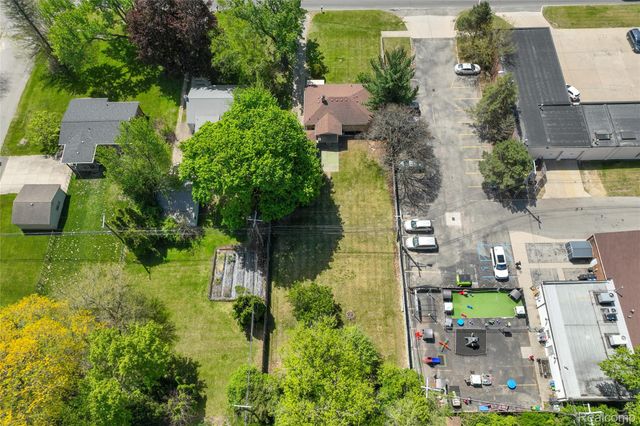 27230 W 6 Mile Road, Redford Charter Township, MI 48240