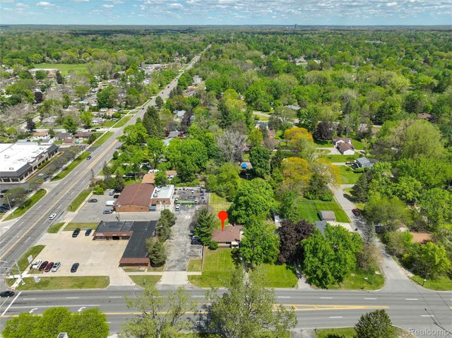 27230 W 6 Mile Road, Redford Charter Township, MI 48240