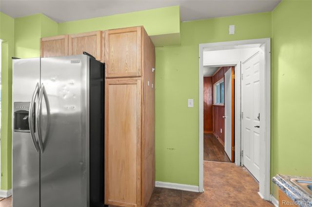 27230 W 6 Mile Road, Redford Charter Township, MI 48240