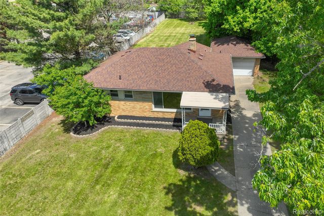 27230 W 6 Mile Road, Redford Charter Township, MI 48240