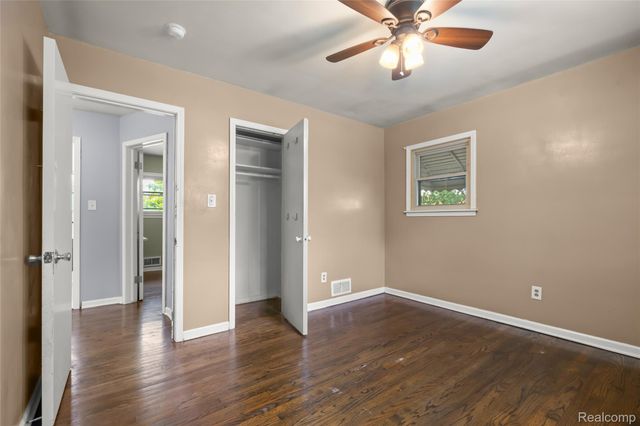 27230 W 6 Mile Road, Redford Charter Township, MI 48240
