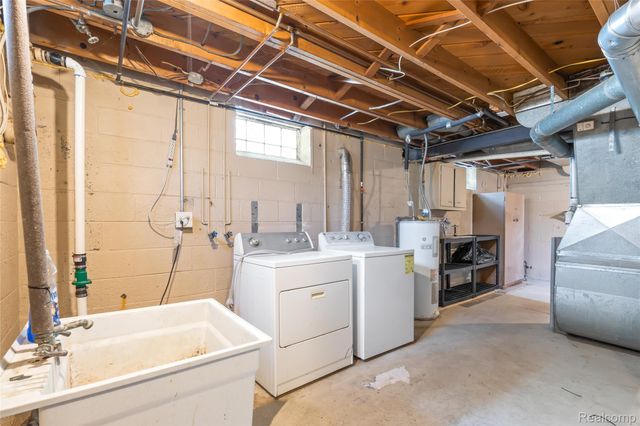 27230 W 6 Mile Road, Redford Charter Township, MI 48240