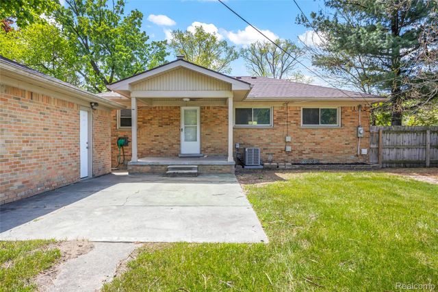 27230 W 6 Mile Road, Redford Charter Township, MI 48240