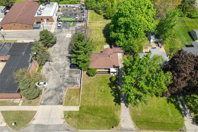 27230 W 6 Mile Road, Redford Charter Township, MI 48240