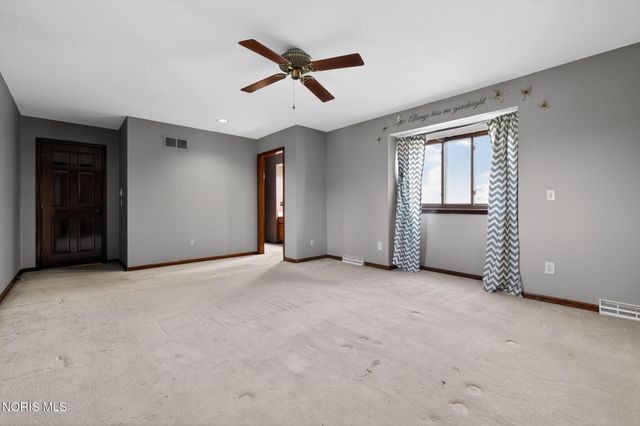 7028 Shooters Hill Road, Toledo, OH 43617