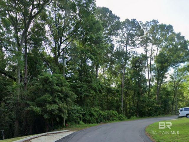 106 Kentwood Drive, Daphne, AL 36526