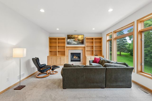 9257 Shetland Road, Eden Prairie, MN 55347
