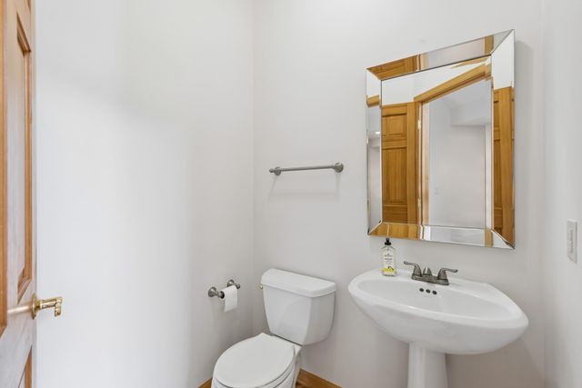 9257 Shetland Road, Eden Prairie, MN 55347