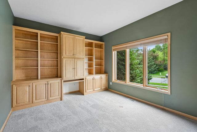 9257 Shetland Road, Eden Prairie, MN 55347