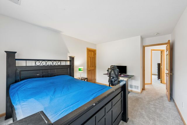9257 Shetland Road, Eden Prairie, MN 55347