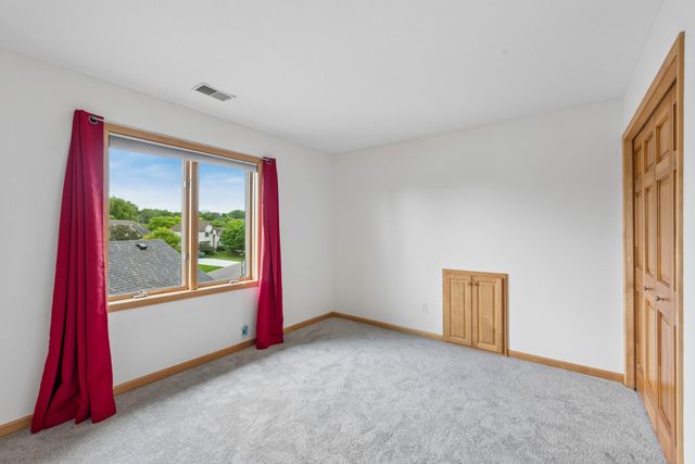 9257 Shetland Road, Eden Prairie, MN 55347