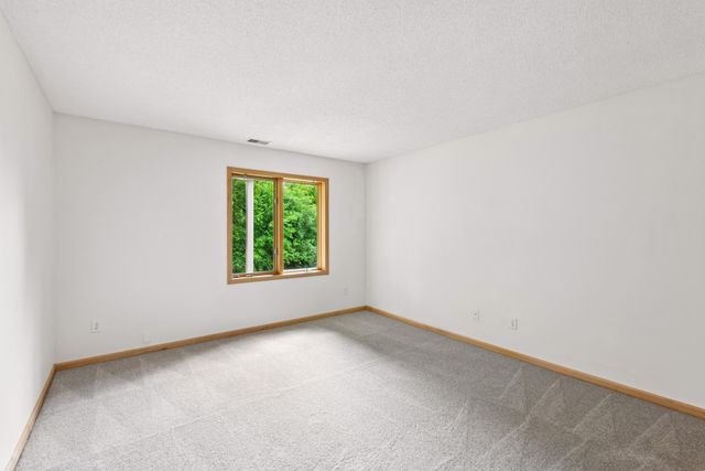 9257 Shetland Road, Eden Prairie, MN 55347