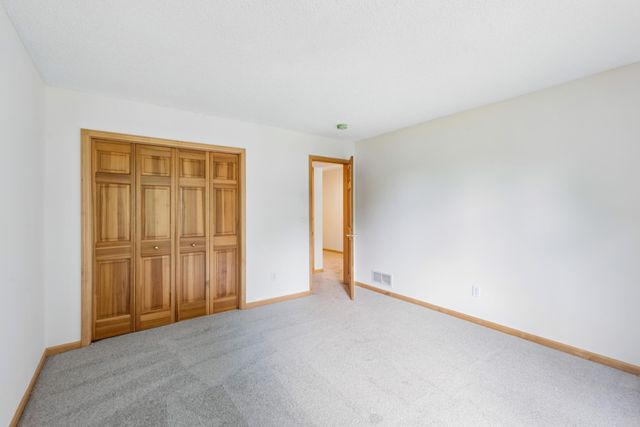 9257 Shetland Road, Eden Prairie, MN 55347
