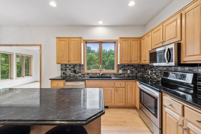 9257 Shetland Road, Eden Prairie, MN 55347