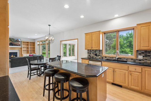 9257 Shetland Road, Eden Prairie, MN 55347