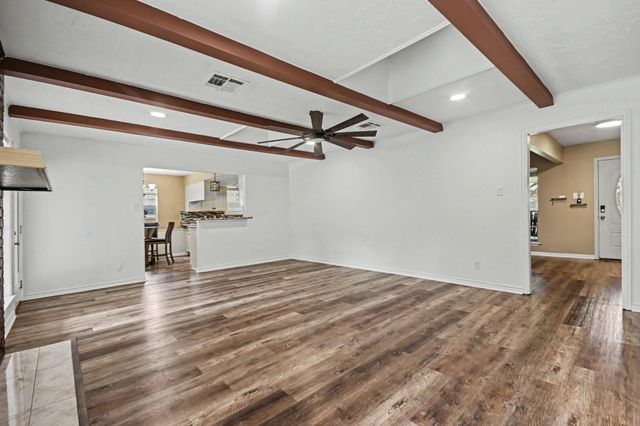 722 Seaway Drive, Seabrook, TX 77586