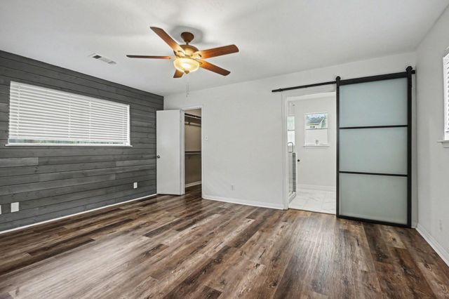 722 Seaway Drive, Seabrook, TX 77586