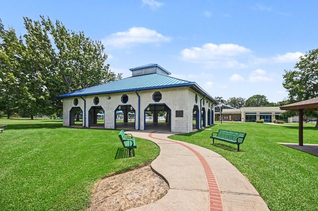 722 Seaway Drive, Seabrook, TX 77586