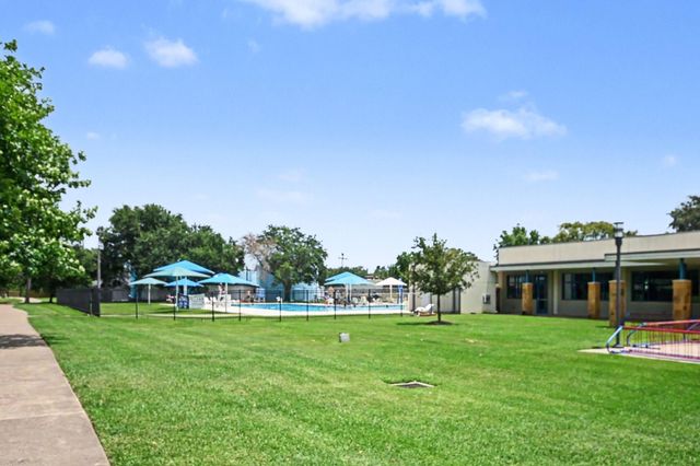 722 Seaway Drive, Seabrook, TX 77586