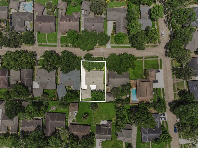 722 Seaway Drive, Seabrook, TX 77586