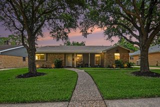 722 Seaway Drive, Seabrook, TX 77586