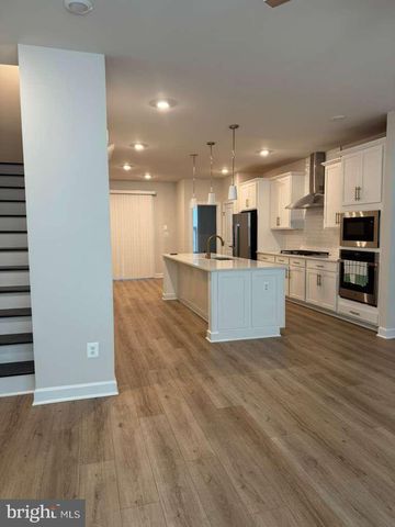 5313 8TH RD S, Arlington, VA 22204