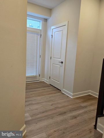 5313 8TH RD S, Arlington, VA 22204