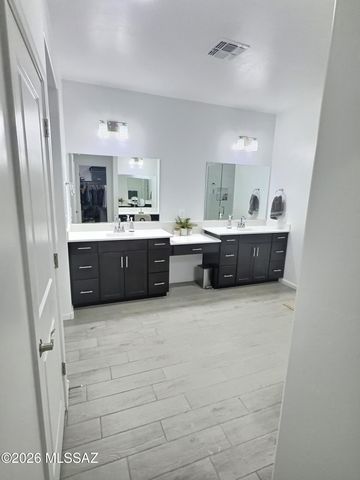 289 N Papershells Place, Sahuarita, AZ 85629