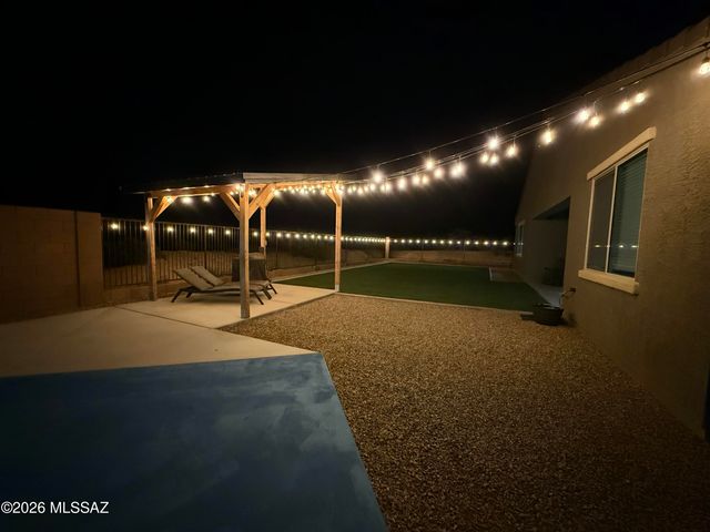 289 N Papershells Place, Sahuarita, AZ 85629