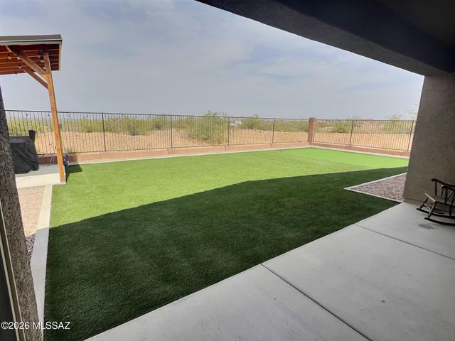 289 N Papershells Place, Sahuarita, AZ 85629