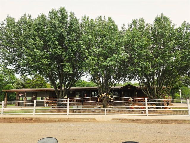 108 Woodland Drive, Edmond, OK 73025