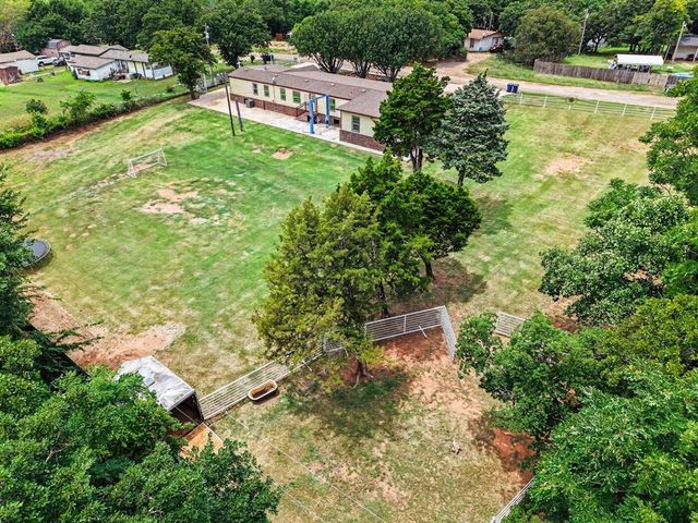 108 Woodland Drive, Edmond, OK 73025
