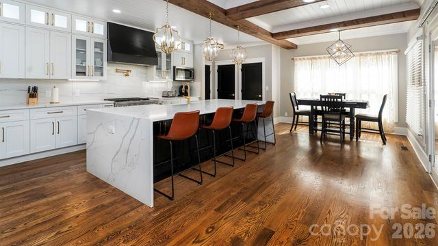 8219 Starnes Randall Road, Charlotte, NC 28215