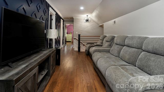 8219 Starnes Randall Road, Charlotte, NC 28215