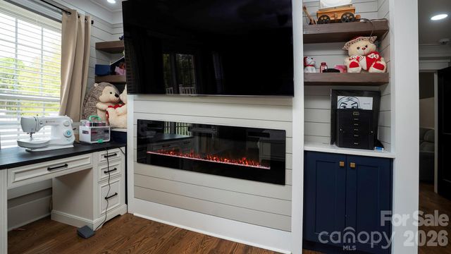 8219 Starnes Randall Road, Charlotte, NC 28215