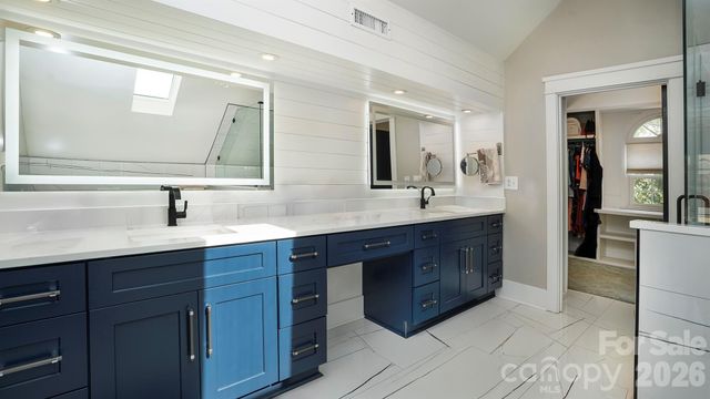 8219 Starnes Randall Road, Charlotte, NC 28215