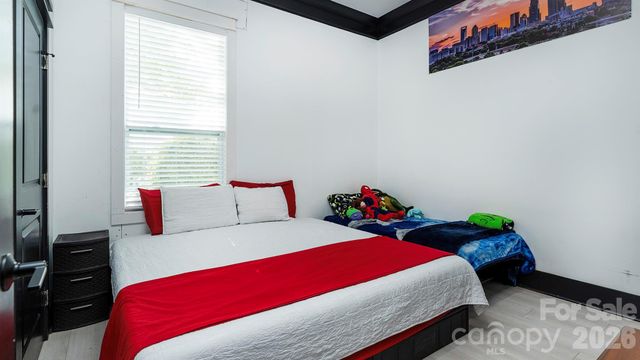 8219 Starnes Randall Road, Charlotte, NC 28215