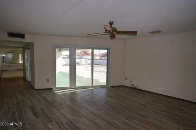 9803 W PEBBLE BEACH Drive, Sun City, AZ 85351