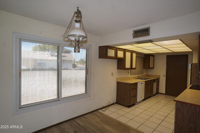 9803 W PEBBLE BEACH Drive, Sun City, AZ 85351