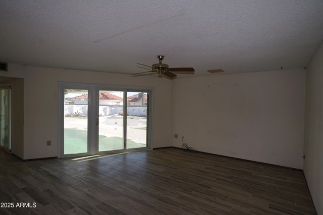 9803 W PEBBLE BEACH Drive, Sun City, AZ 85351