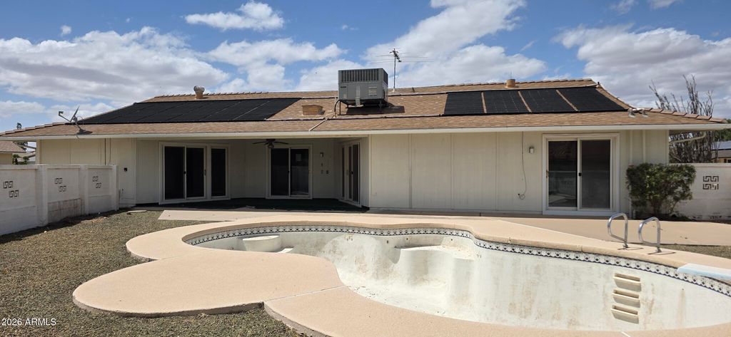 Image 29 of property listing at 9803 W PEBBLE BEACH Drive, Sun City, AZ 85351