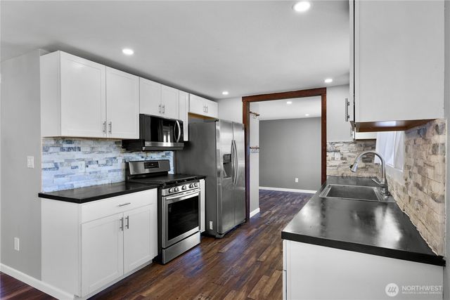 1700 S 15th Street, Mount Vernon, WA 98274