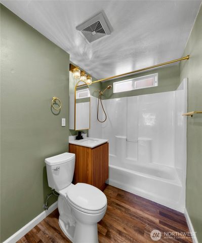 1700 S 15th Street, Mount Vernon, WA 98274