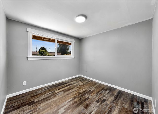 1700 S 15th Street, Mount Vernon, WA 98274