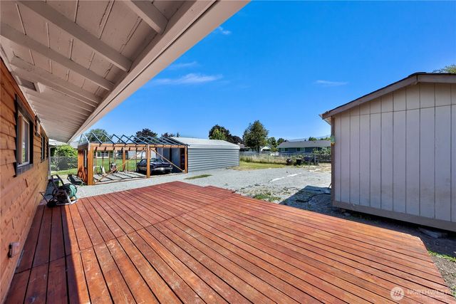 1700 S 15th Street, Mount Vernon, WA 98274