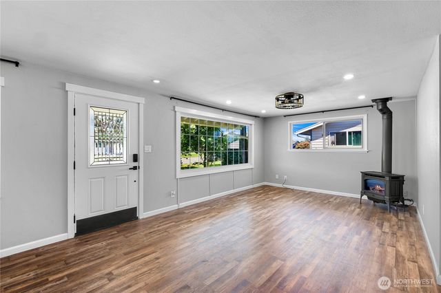 1700 S 15th Street, Mount Vernon, WA 98274