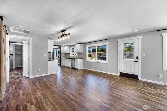 1700 S 15th Street, Mount Vernon, WA 98274